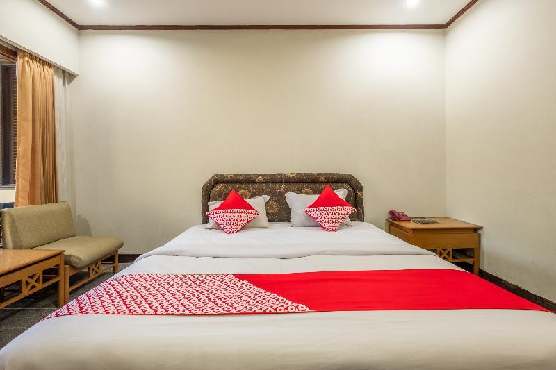 Capital O 1256 Sangga Buana Resort And Convention Hotel Cianjur Exterior foto