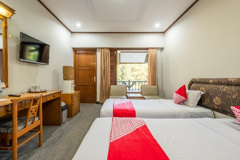 Capital O 1256 Sangga Buana Resort And Convention Hotel Cianjur Exterior foto